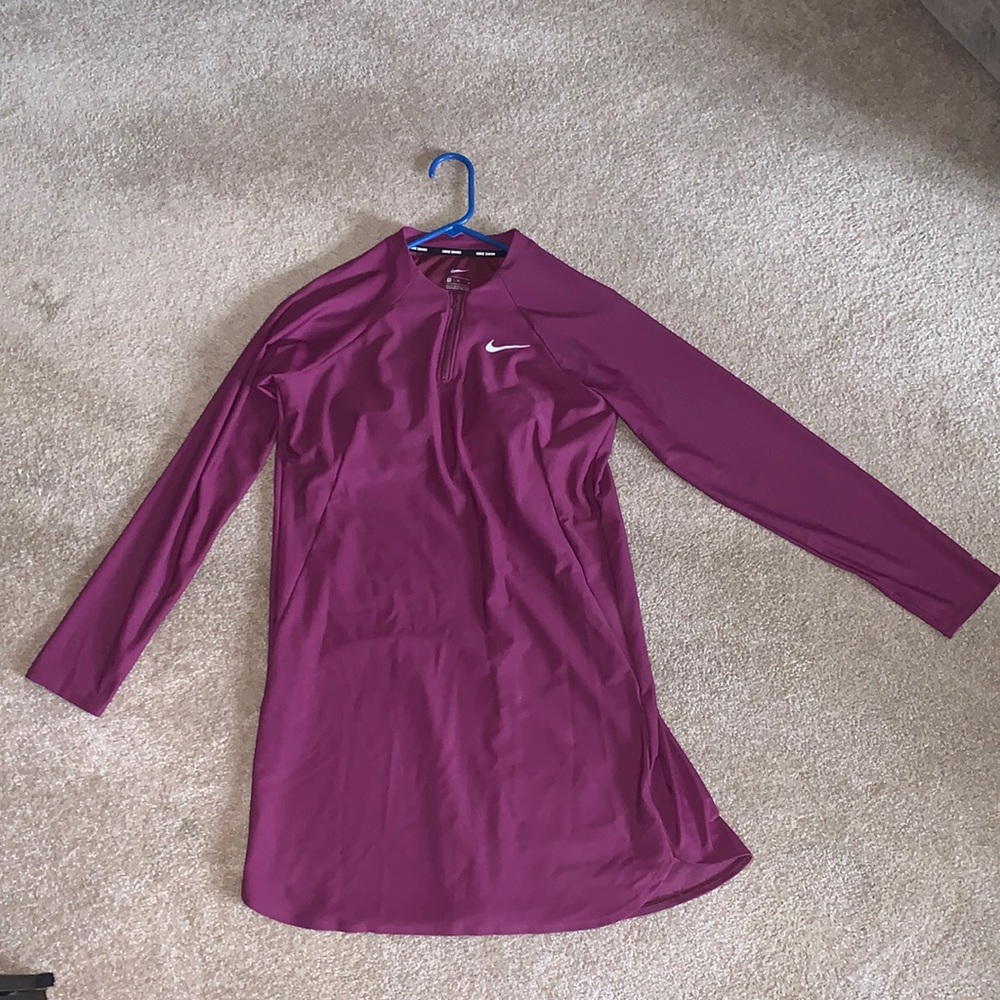 Nike women’s long sleeve swim tunic cover up!
